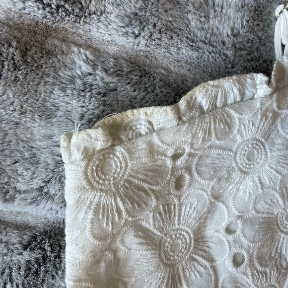 Forever 21 lace-up cropped top - Picture 4 of 5